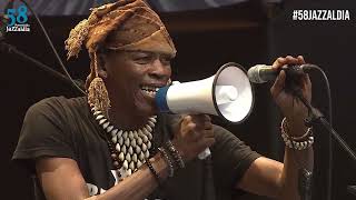 Download lagu 58 JAZZALDIA: BAMBA WASSOULOU GROOVE - LIVE 58 JAZZALDIA - july 25, 2023 mp3 Download lagu 58 JAZZALDIA: BAMBA WASSOULOU GROOVE - LIVE 58 JAZZALDIA - july 25, 2023 mp3