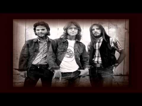 Videoclip de On The Way Home — America