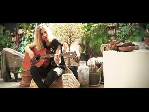 Amandine Bourgeois - Creep (live acoustic)
