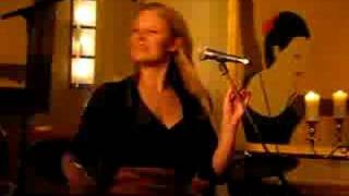 Patricia Kelly Hagen 2008 Gucci