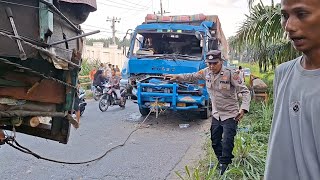 Download lagu EVAKUASI-SERPIHAN KABIN HAMPIR KENA PENGENDARA DAN WARGA SAAT DITARIK mp3 Download lagu EVAKUASI-SERPIHAN KABIN HAMPIR KENA PENGENDARA DAN WARGA SAAT DITARIK mp3