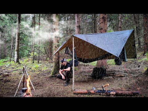 CAMPING IN CRAZY THUNDERSTORM - Heavy Rainstorm Bushcraft Camp