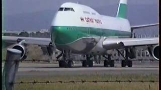 preview picture of video 'Cathay Pacific Airline itami 19９４.mpg'