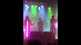 Revenge Porn-Blood on the dance floor