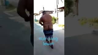 Download lagu Bapak bapak jaman now naik skuter mp3