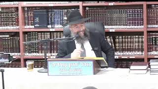 הרב בנימין חותה :  רחיצה וטבילה לכבוד שבת קדש . (כולל חזון עובדיה) - התמונה מוצגת ישירות מתוך אתר האינטרנט יוטיוב. זכויות היוצרים בתמונה שייכות ליוצרה. קישור קרדיט למקור התוכן נמצא בתוך דף הסרטון