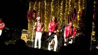 Me First and the Gimme Gimmes &quot;Different Drum&quot; Christmas show at Slim&#39;s SF 12/6/18 live