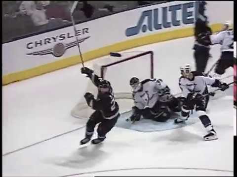 Daniel Sedin's First NHL Goal - Oct 8th 2000 (HD)