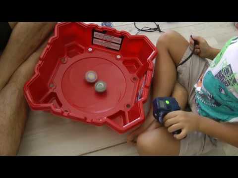 Killer Beyblade Battle Unicrest vs Kerbeus