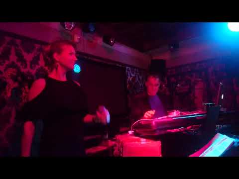 Eesti Gun ja Liisa. / Suur Vend Pubi Viljandi 2019