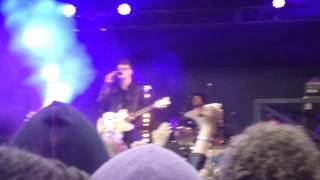 The Courteeners - Welcome to the Rave (Manchester Torch Relay)