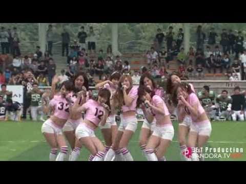 [Fancam] 100522 SNSD - Yuri touching Sica's tummy