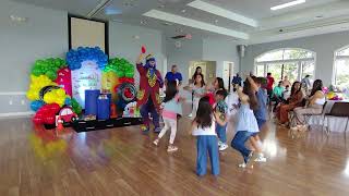 Payaso Pikorete Celebrando el Cumpleaños de Nicolás en Winter Garden Fl Bailando el Gangnam Style