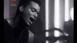 Otro dia mas sin verte