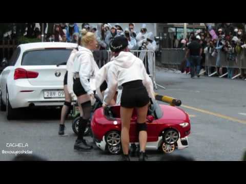 [FANCAM] 161028 KCONIC BULLDOK coming to music bank recording in mini cars 불독 뮤뱅 출근 팬캠