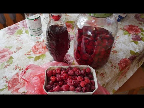 The Perfect Raspberry/Blackberry Liqueur - Two Recipes
