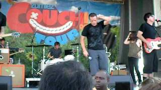 Emery-Rock-N-Rule Live(Zumiez Couch Tour 6/20/2009)