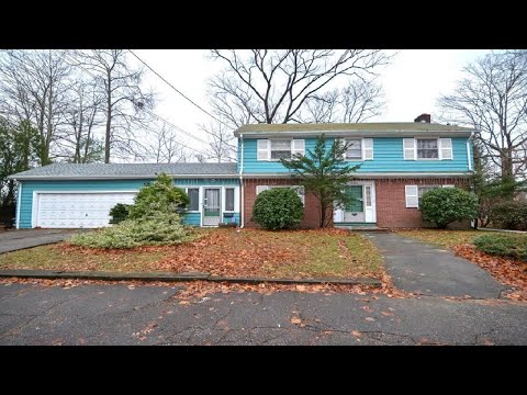 14 Woodland Ave, Brockton, MA Presented by The Gouveia Team.