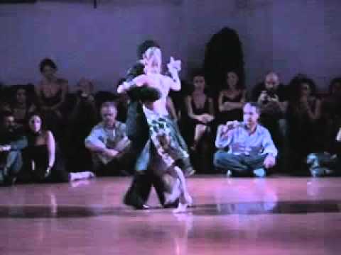  Sebastian Arce  and  Mariana Montes  are  dancing  to  the  milonga  "  Con Flauta y Guitarra  "