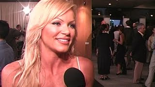 'Serving Sara' Premiere