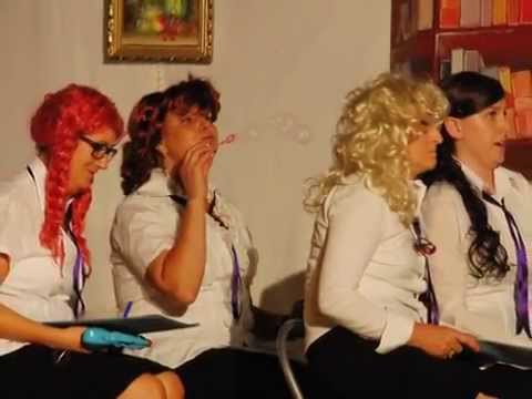 Un letto a tre piazze: immagini