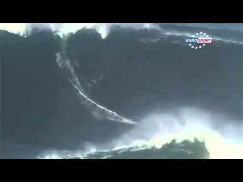 Dünya Rekoru - 27 Metrelik Dalgada Surf !