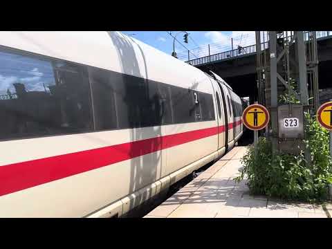 Trains at station Hamburg HBF