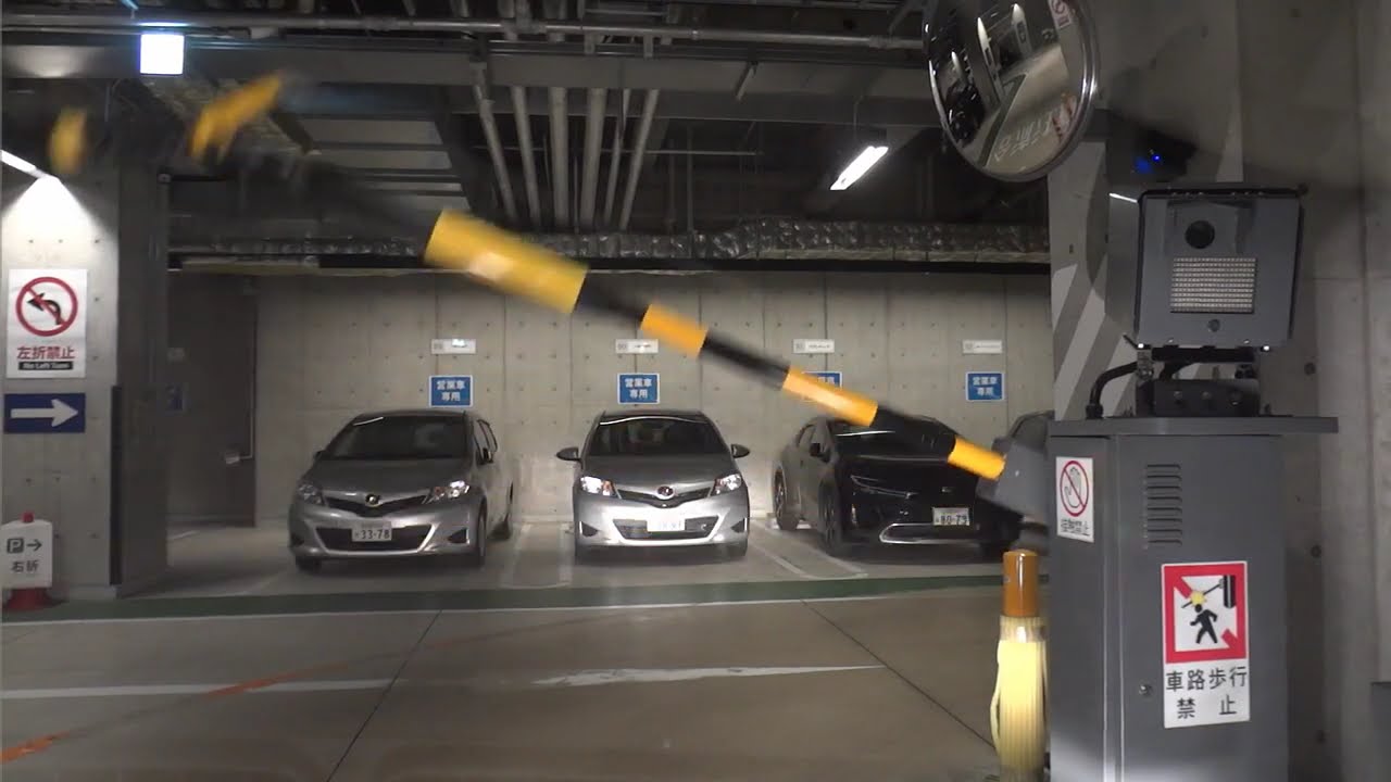 【入退場】大名古屋ビルヂングの機械式駐車場 機械式駐車場を男性担当者が案内 2025.8.16