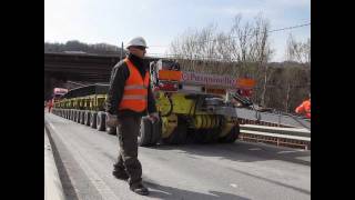 preview picture of video 'Trasporto Eccezionale Talpa Herrenknecht TBM S-574 Martina 04-04-2011 (4)'