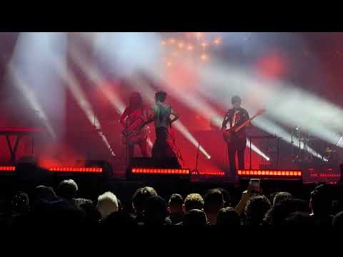 Zemmoa Ft. Tessa Ia -  Mi Amor Soy Yo.     (Live Palacio de los Deportes) 