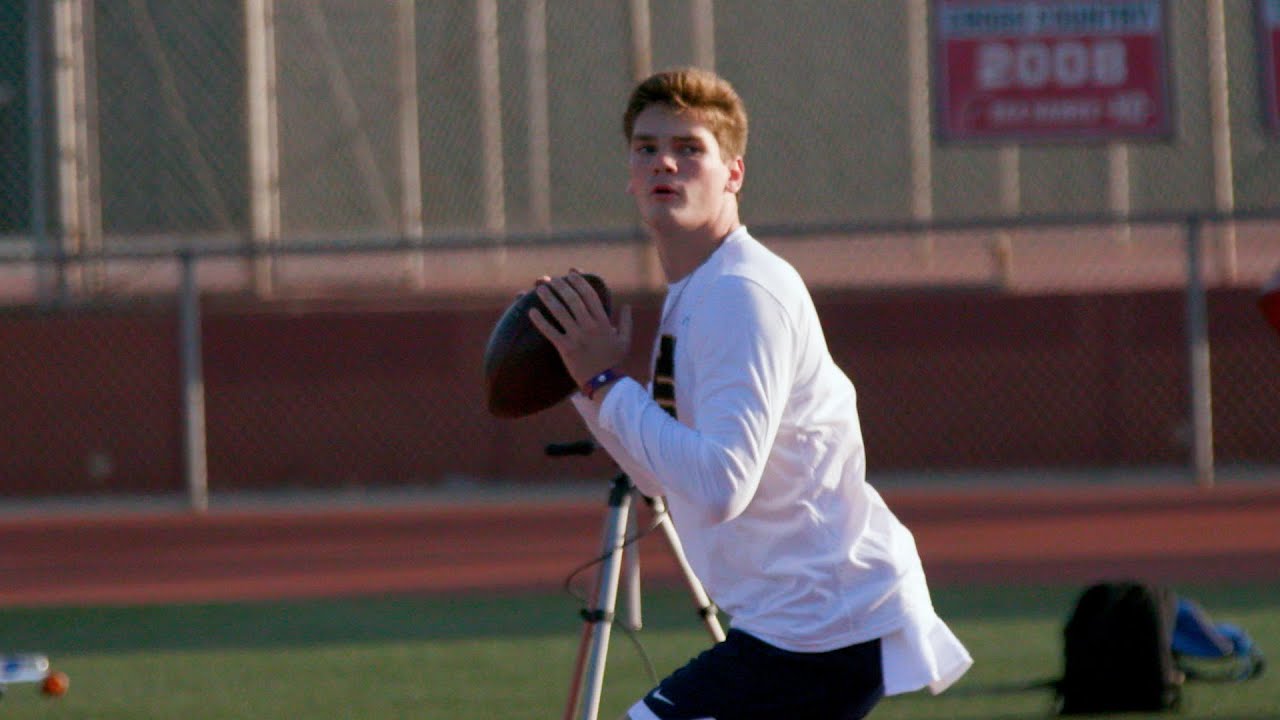 Clemson Commit Christopher Vizzina Leads Briarwood Christian in Alabama