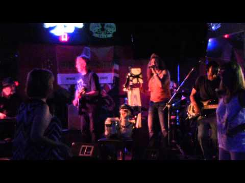 20150814 2336 MVI 0656 Z Z  HILL Someone Else is Steppin in - J Powers Band - Hoopers