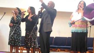 Come Holy Spirit Worship Medley by Israel Houghton and New Breed