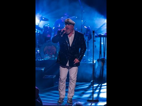 Talking With Kevin Sucher, leader of The Docksiders, performing Thursdays  at Notoriety Live