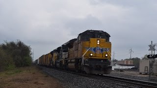 preview picture of video 'Railfanning Rosenberg 3/19/15 pt 1 feat UP Dash 9 w/ RS3L & more!'