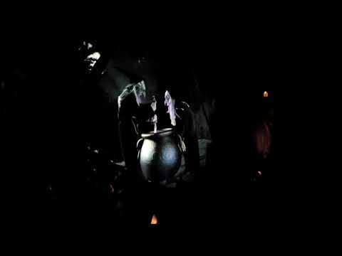 Linnanmäki valokarnevaalit 2017  Kyöpelinvuoren hotelli