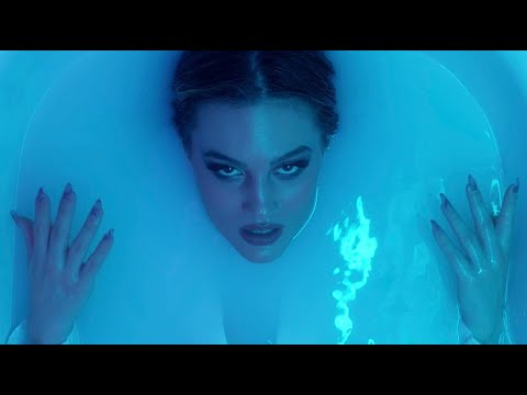 Athena Manoukian - Psycho