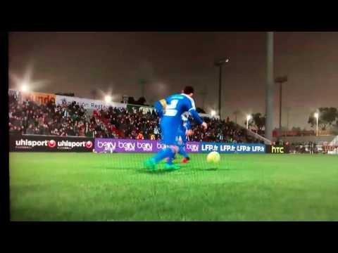 Deu 2 toques na cobrança de falta e o juiz não viu! ##JuizFarinha