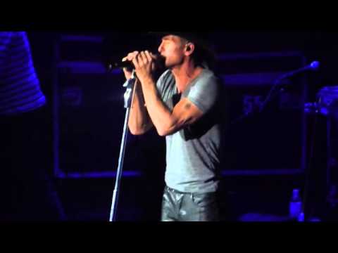 Tim McGraw - Friend of a Friend - Live at C2C at O2 Arena London