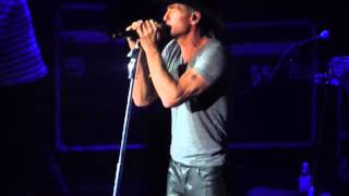 Tim McGraw - Friend of a Friend - Live at C2C at O2 Arena London