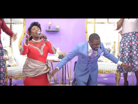 DANS SA PRESENCE LIVE - Pasteur Mike Kalambay avec Maman Micheline Shabani