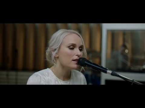 Eva Weel Skram - Selmas sang (Offisiell Musikkvideo)