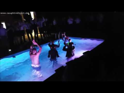 Caught Indie Act - Kathas & Haukes Hochzeits - Poolparty