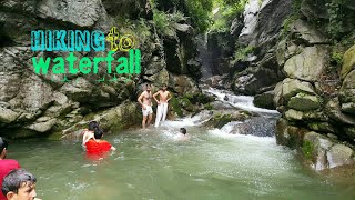 preview picture of video 'Waterfall Hike in Swat | Hiking to Hidden Waterfall through Freezing Water'