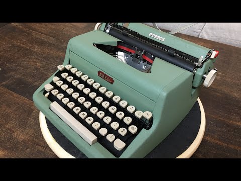 TypewriterMinutes - Typewriter Review: 1958 Royal Quiet de Luxe