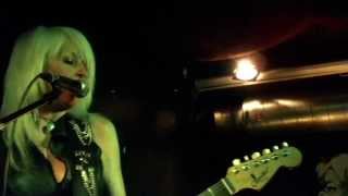 Girlschool - The Hunter live @ Little Devil Tilburg