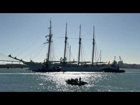 Salida Juan Sebastián Elcano desde Cádiz