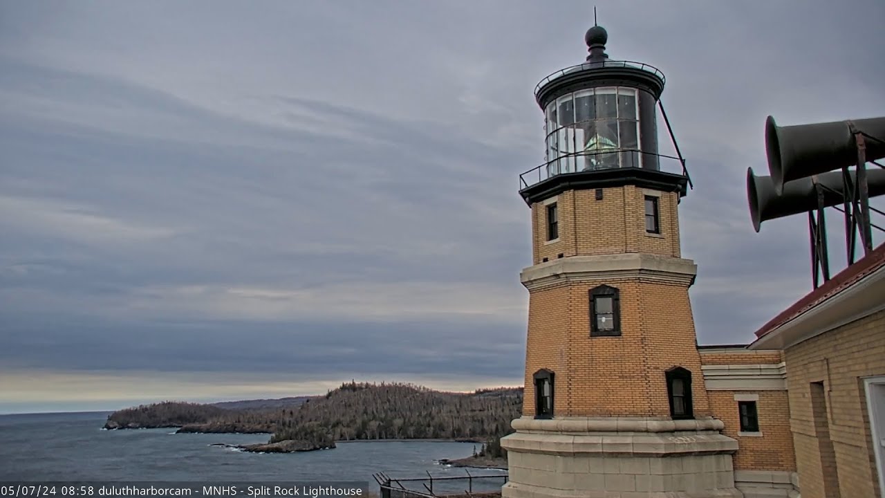 Live webcam view of Split Rock Lighthouse