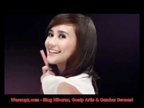 Wawa Zainal - LipIce Sheer Color 2012