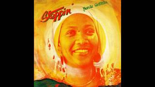 Download lagu Marcia Griffiths - Steppin' (SKYLP17 1979) mp3